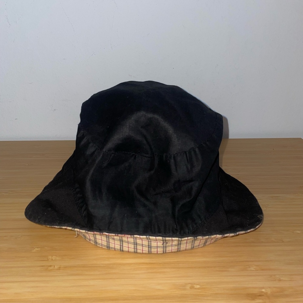 Reversible Burberry Bucket Hat - Picture 4 of 4